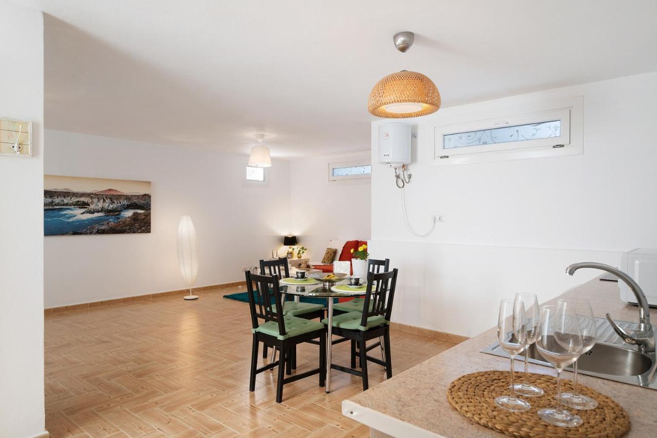 Apartment Casa Rosi Tinajo